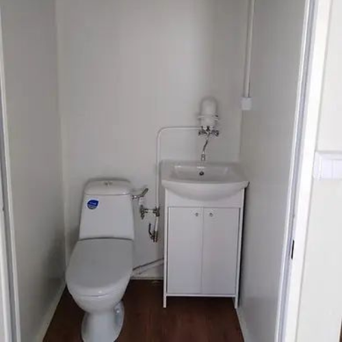 Contenedor de oficina con WC
