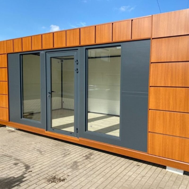 Contenedor oficina con aseos 18 m²